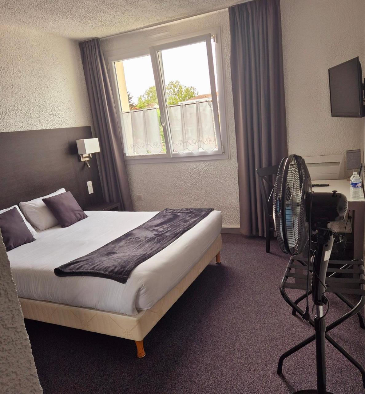 Hotel Le Challans Eksteriør billede
