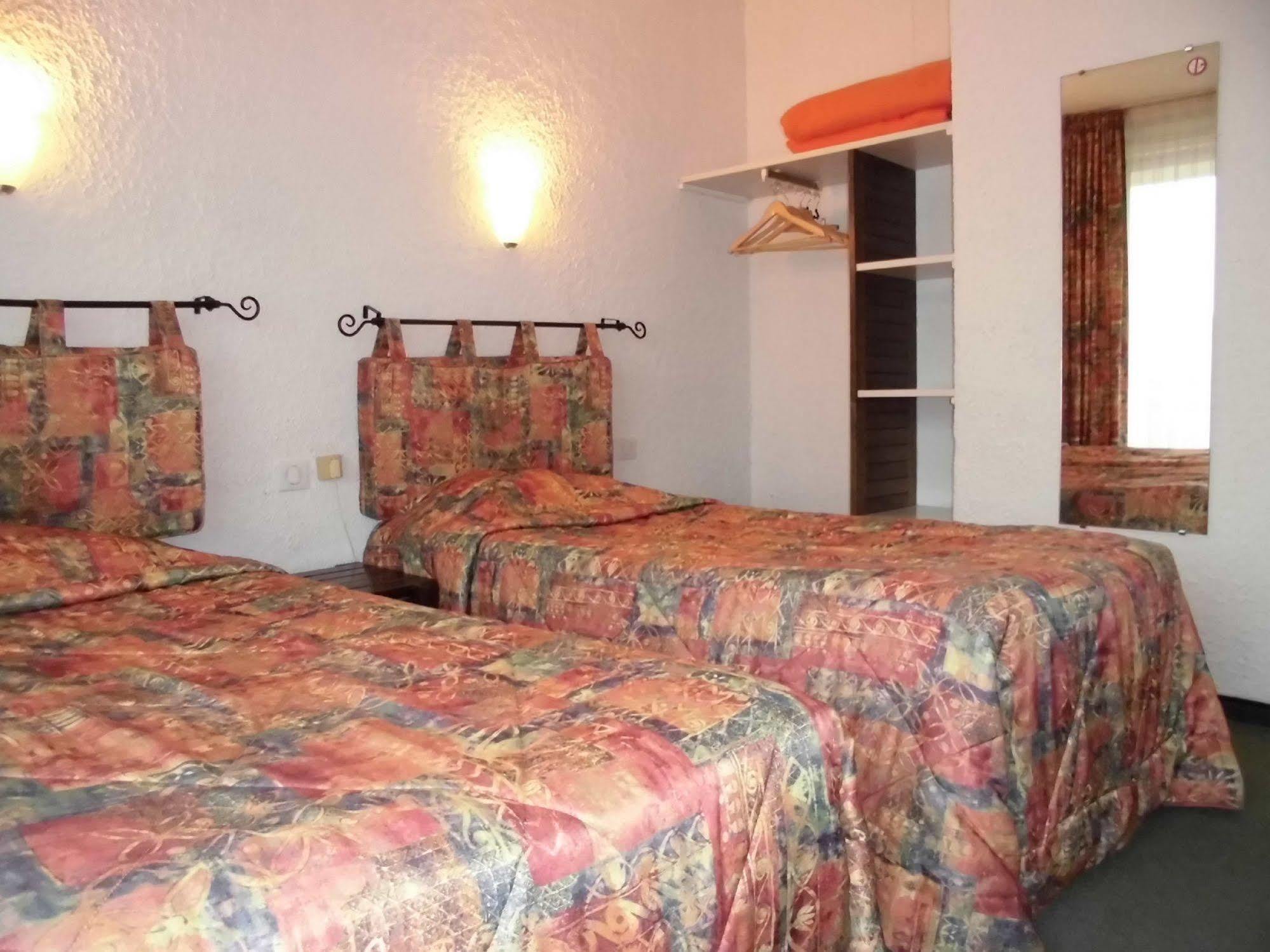 Hotel Le Challans Eksteriør billede
